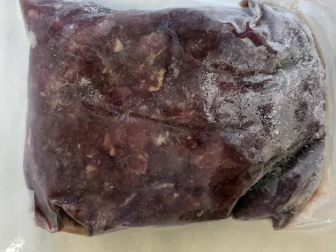 Chip Steak, vacuum-sealed pack.